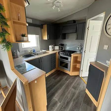 Sealands 29 - Ingoldmells, Pet Friendly, Bed Linen & Close To Fantasy Island - Meadow Lakes Caravan & Lodge Hire Exterior photo